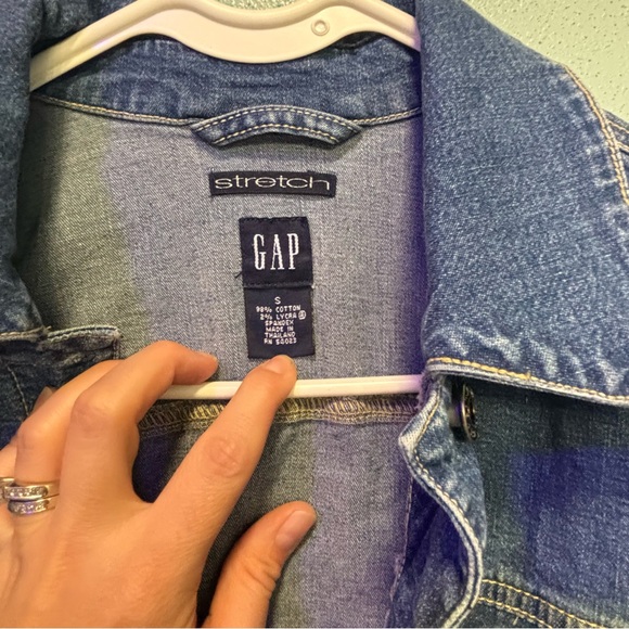 GAP Women’s Stretch Denim Cropped Jean Jacket | Size Small - Picture 3 of 8